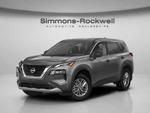 Used 2023 Nissan Rogue S image 2