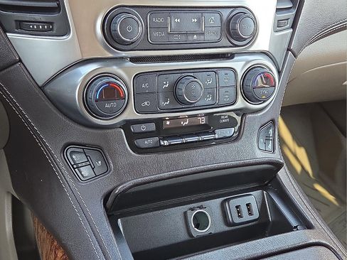 Used 2019 Chevrolet Tahoe Premier image 21