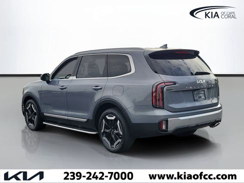 Certified 2023 Kia Telluride EX AWD/4WD image 4