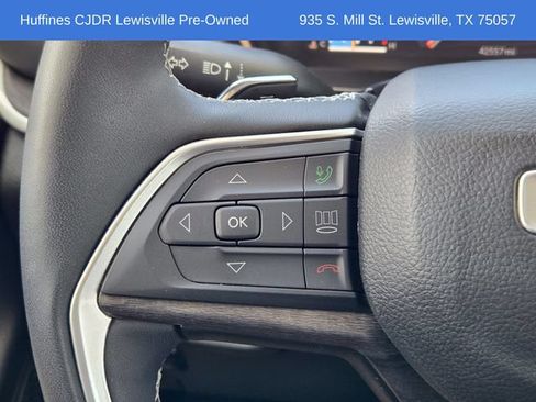 Used 2024 Jeep Grand Cherokee Limited w/ Black Appearance Package RWD image 35