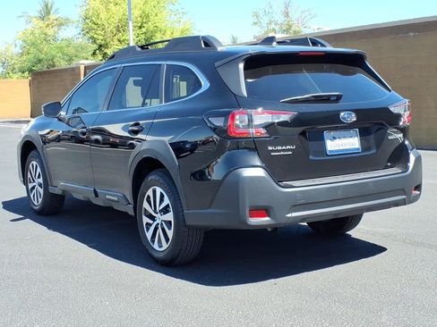 Used 2025 Subaru Outback Premium w/ Popular Package #1A AWD/4WD image 4