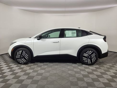 New 2026 Nissan Leaf SV+ image 2