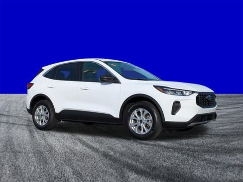 Certified 2024 Ford Escape Active AWD/4WD image 2