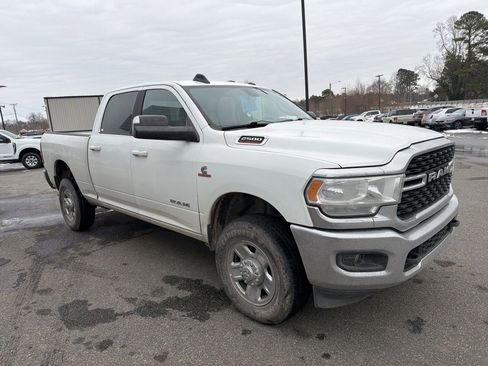 Used 2022 RAM 2500 Big Horn w/ Cold Weather Group image 9