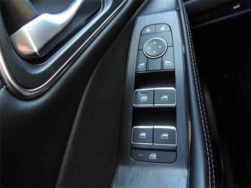 Used 2021 Nissan Rogue Platinum image 23