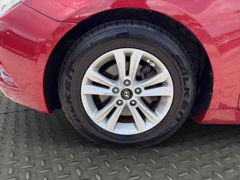 Used 2012 Hyundai Sonata GLS w/ Popular Equipment Pkg FWD image 26