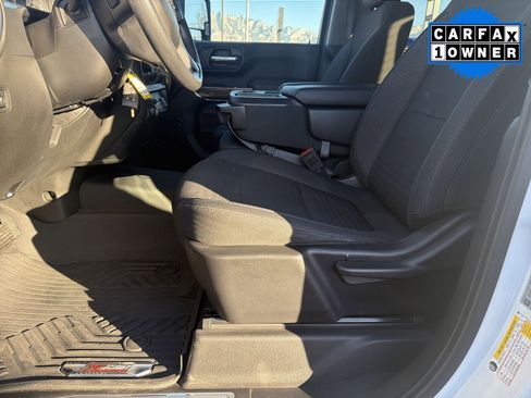 Used 2020 Chevrolet Silverado 3500 LT image 21