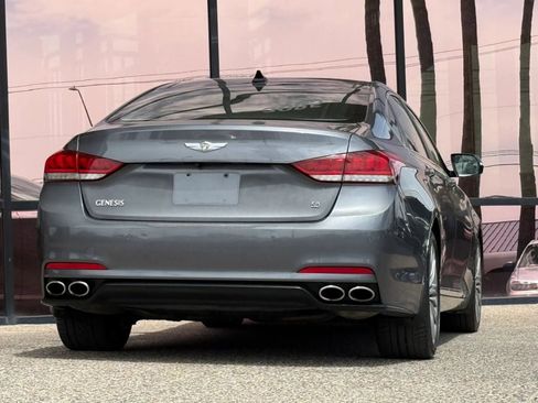 Used 2015 Hyundai Genesis 5.0 RWD image 11