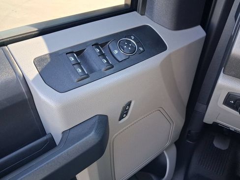 Used 2022 Ford F250 XL w/ Power Equipment Group AWD/4WD image 16