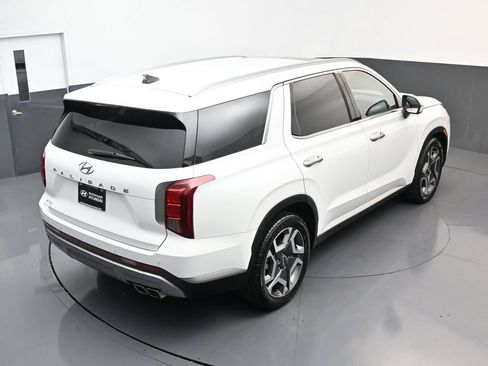 Used 2024 Hyundai Palisade SEL FWD image 18
