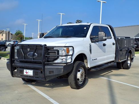 Used 2020 Ford F350 XL w/ Power Equipment Group AWD/4WD image 3