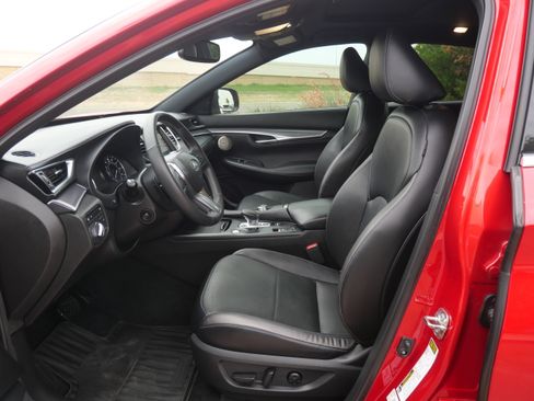 Used 2023 INFINITI QX55 Essential image 19