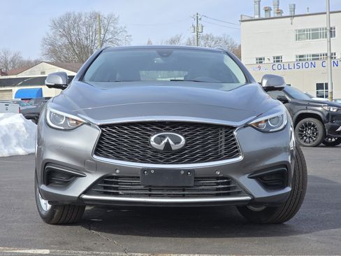 Used 2019 INFINITI QX30 w/ Navigation Package image 19