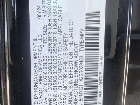 Used 2025 Honda Pilot EX-L image 36