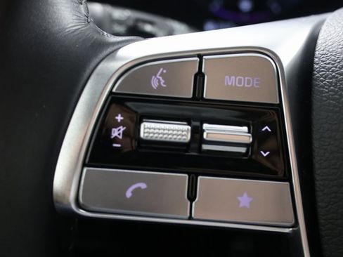 Used 2024 Kia Telluride SX image 11