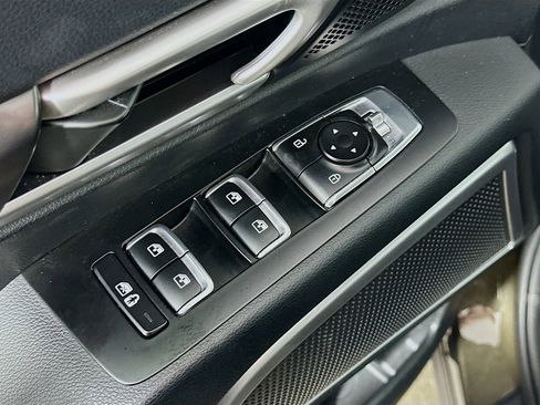 Used 2025 Kia Telluride S image 21