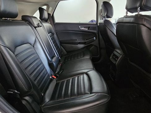 Used 2019 Ford Edge SEL w/ Equipment Group 201A FWD image 18