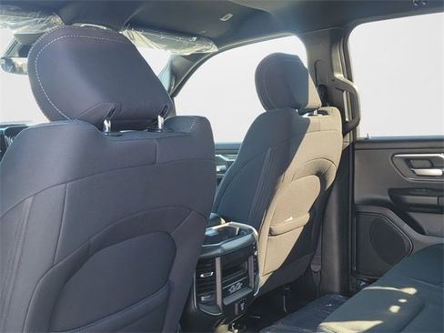 New 2026 RAM 1500 4x4 Crew Cab image 15
