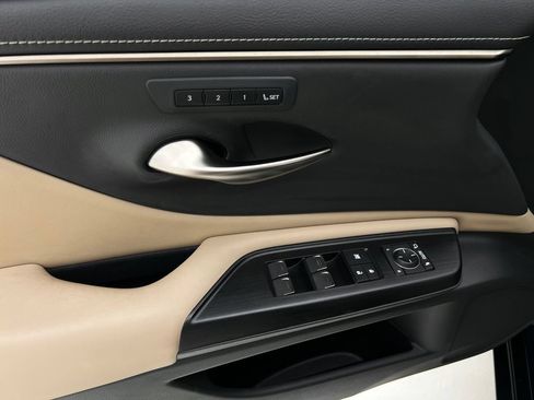Certified 2021 Lexus ES 350 w/ Premium Package FWD image 23