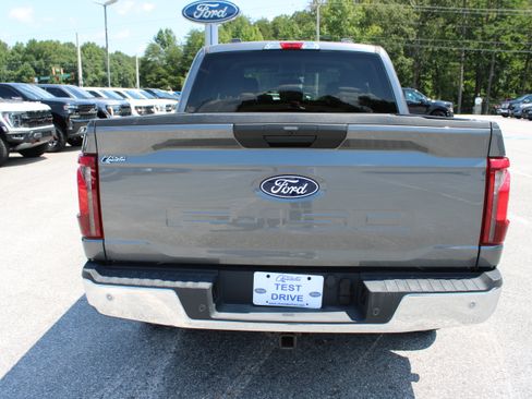 Used 2025 Ford F150 XLT w/ Equipment Group 301A Standard AWD/4WD image 7