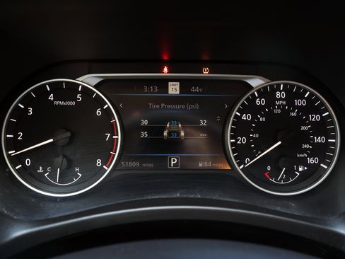 Used 2023 Nissan Sentra SR w/ SR Premium Package image 22