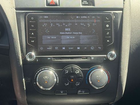 Used 2010 Nissan Altima 2.5 S FWD image 35
