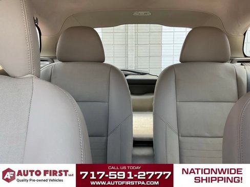 Used 2009 Volvo C30 FWD image 19