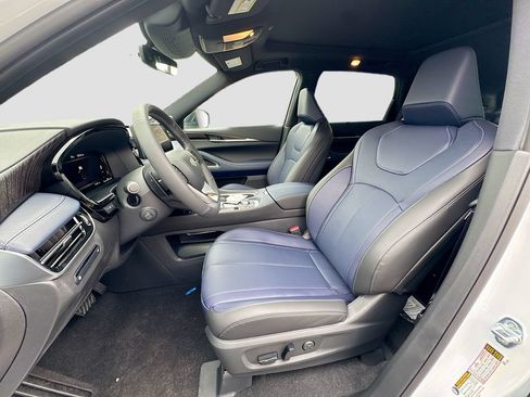 Certified 2026 INFINITI QX60 Sport w/ Dark Cargo Package AWD/4WD image 23