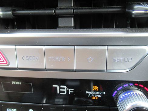 Used 2024 Kia Telluride LX image 31