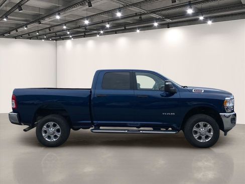 Used 2024 RAM 2500 Big Horn w/ Bed Utility Group AWD/4WD image 8