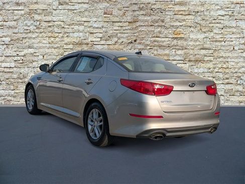 Used 2015 Kia Optima LX image 4