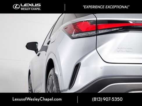 Used 2024 Lexus RX 350 Premium Plus w/ Convenience Package FWD image 9