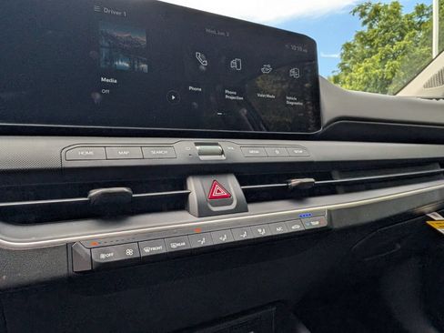 Used 2025 Kia K4 FWD image 4