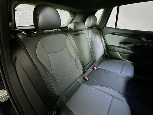 New 2026 Volkswagen Tiguan SE R-Line image 25