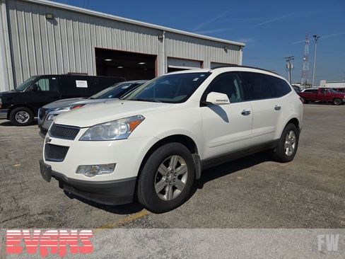 Used 2012 Chevrolet Traverse LT image 1