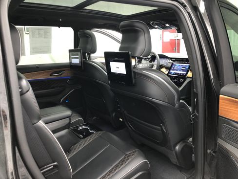 Certified 2024 Jeep Grand Cherokee L Summit image 12