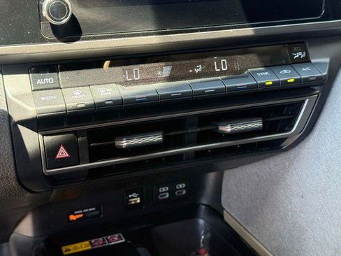 Used 2025 Toyota Camry LE w/ Convenience Package FWD image 10