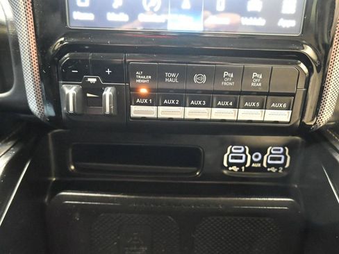 Used 2023 RAM 2500 Limited image 26