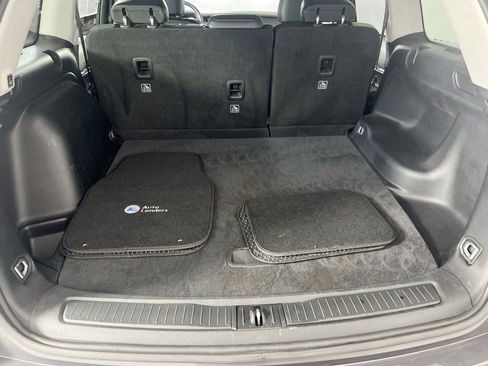 Used 2022 Jeep Grand Cherokee Limited image 23