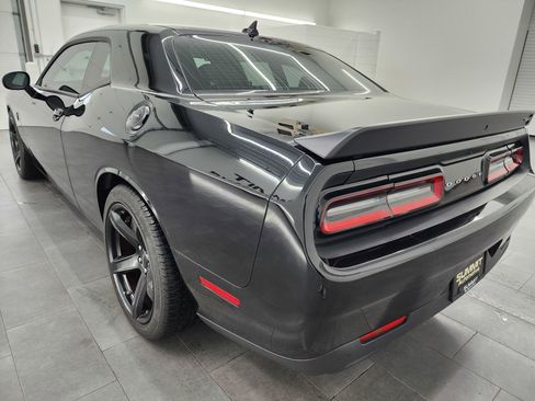 Used 2018 Dodge Challenger SRT Hellcat image 6