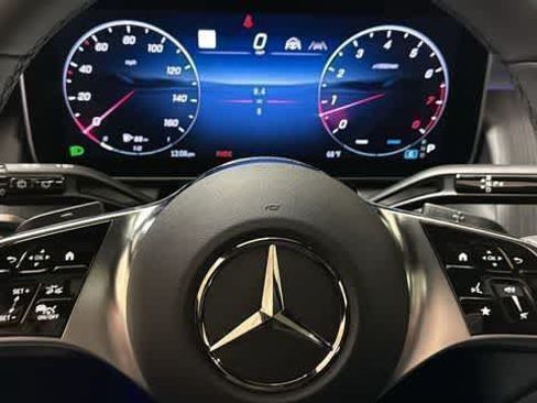 Certified 2026 Mercedes-Benz GLC 300 4MATIC image 19