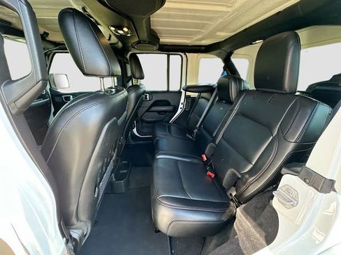 Certified 2022 Jeep Wrangler Unlimited Rubicon w/ Trailer Tow Package image 24