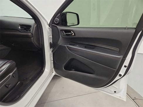 Used 2023 Dodge Durango GT image 34