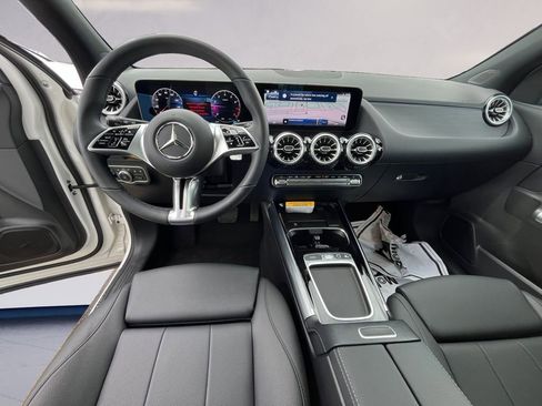 Certified 2025 Mercedes-Benz GLA 250 4MATIC image 10