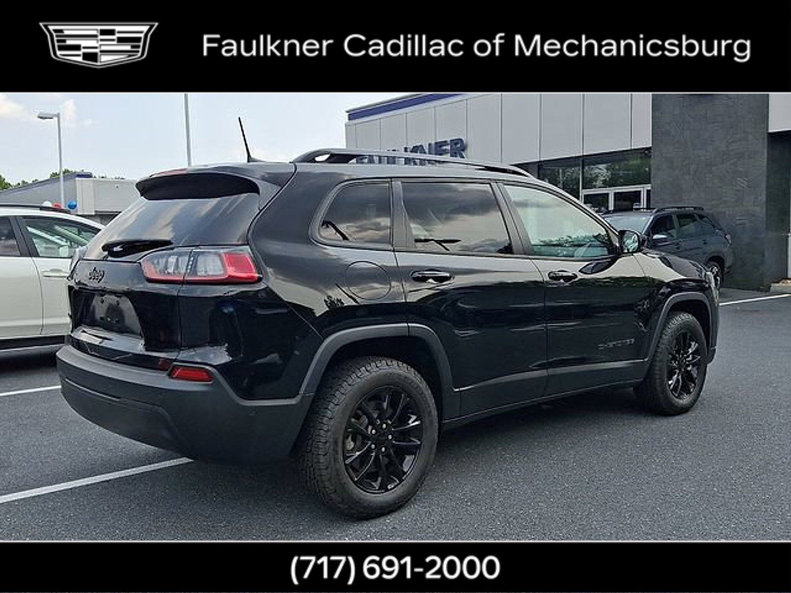 Used 2023 Jeep Cherokee Altitude Lux AWD/4WD image 7