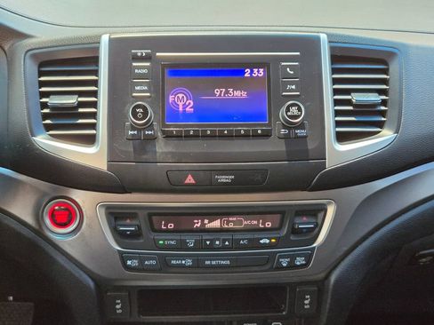 Used 2019 Honda Ridgeline RTL image 16