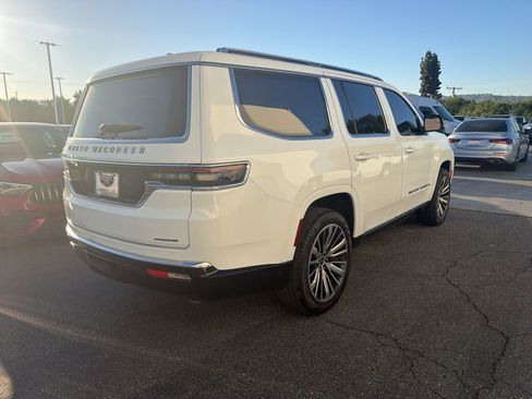 Used 2024 Jeep Grand Wagoneer Series III w/ Flexible Seating Group image 4