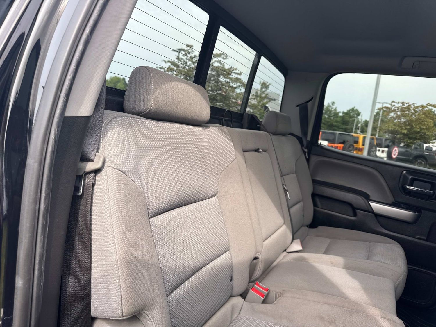 Used 2018 Chevrolet Silverado 1500 LT w/ All Star Edition AWD/4WD image 24