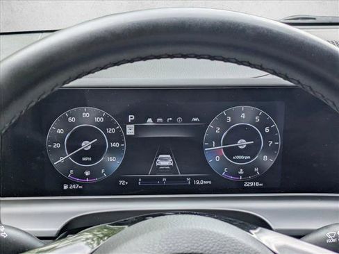 Used 2024 Kia Seltos SX AWD/4WD image 12