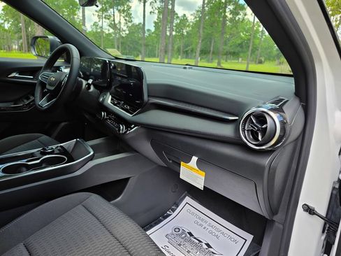 New 2027 Chevrolet Equinox LT w/ Safety and Technology Package FWD image 27